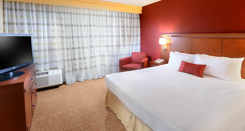 Courtyard By Marriott San Antonio Airport Hotel Bagian luar foto